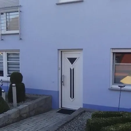 Sandra In - Loeffelsterz Apartment Schonungen